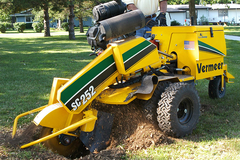 DJs Stump Grinding equipment